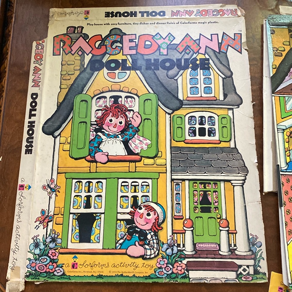 Raggedy Ann Doll House Colorforms play set 1974